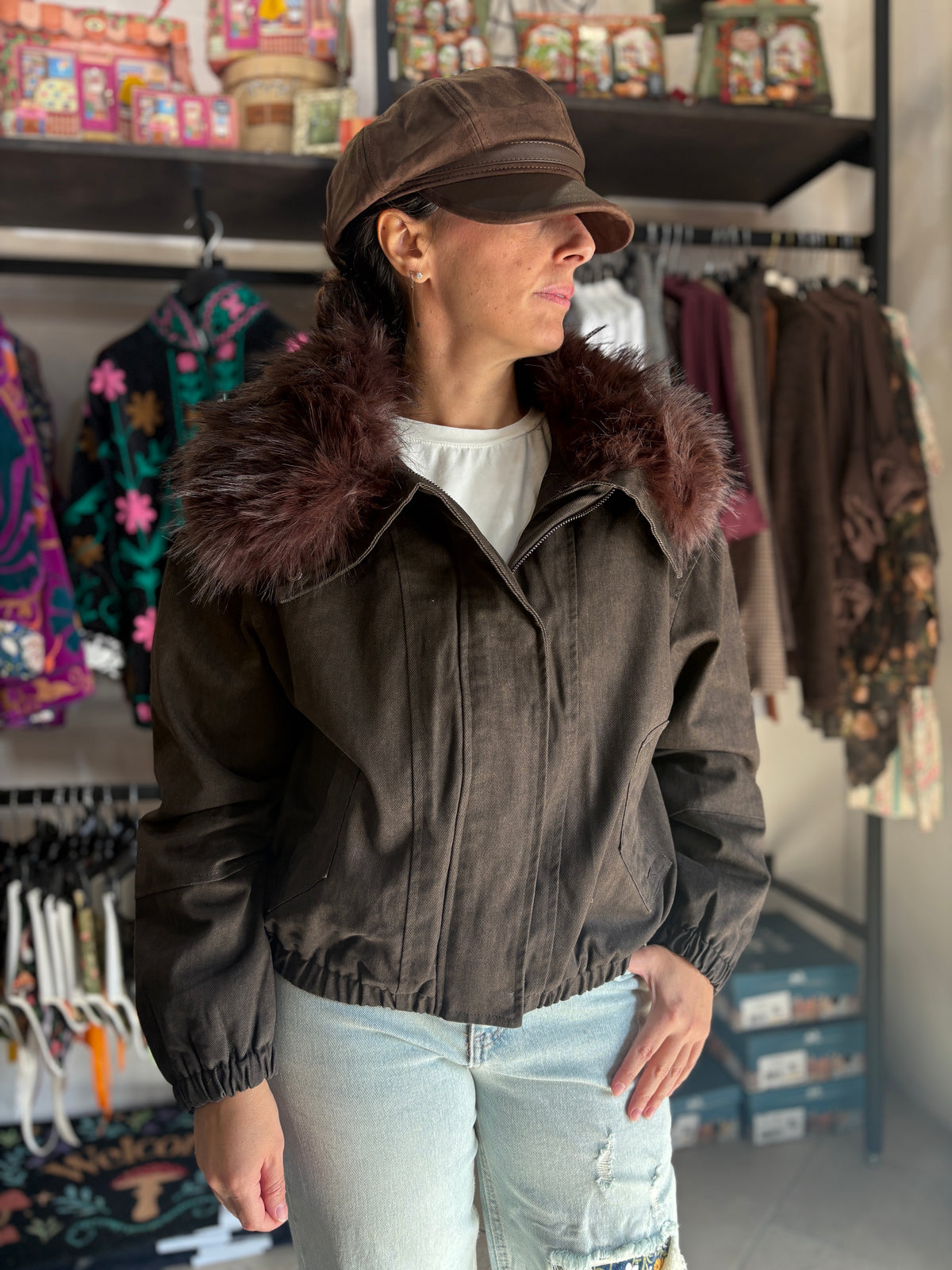 Giacca bomber Aviator marrone con collo in ecopelliccia