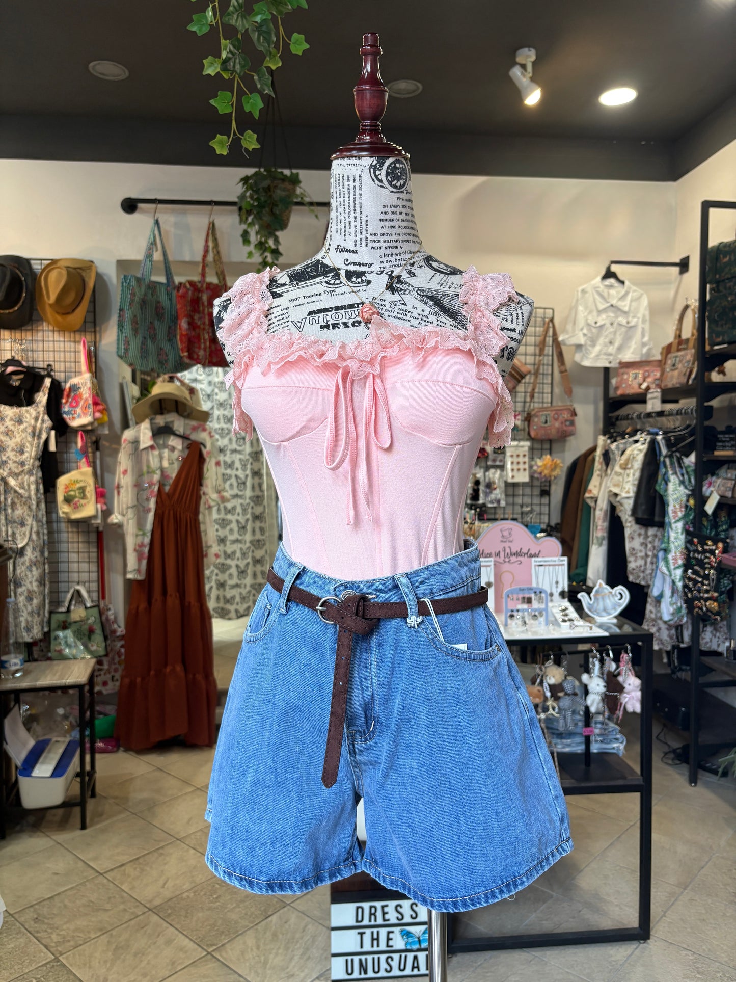 Shorts in Jeans Chiaro Svasati a Vita Alta con Cintura Inclusa