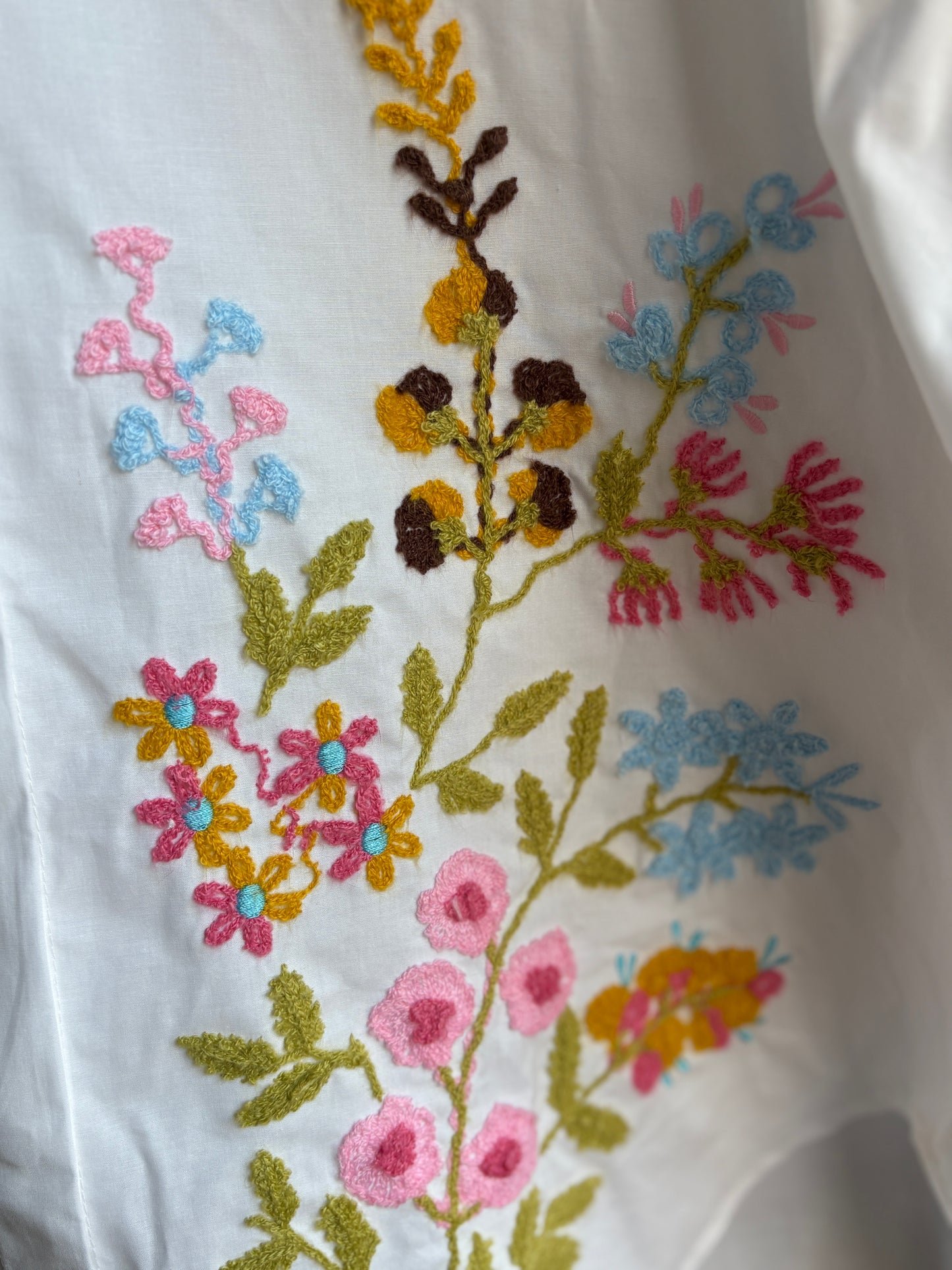 Camicia Oversize in Cotone con Ricami Floreali