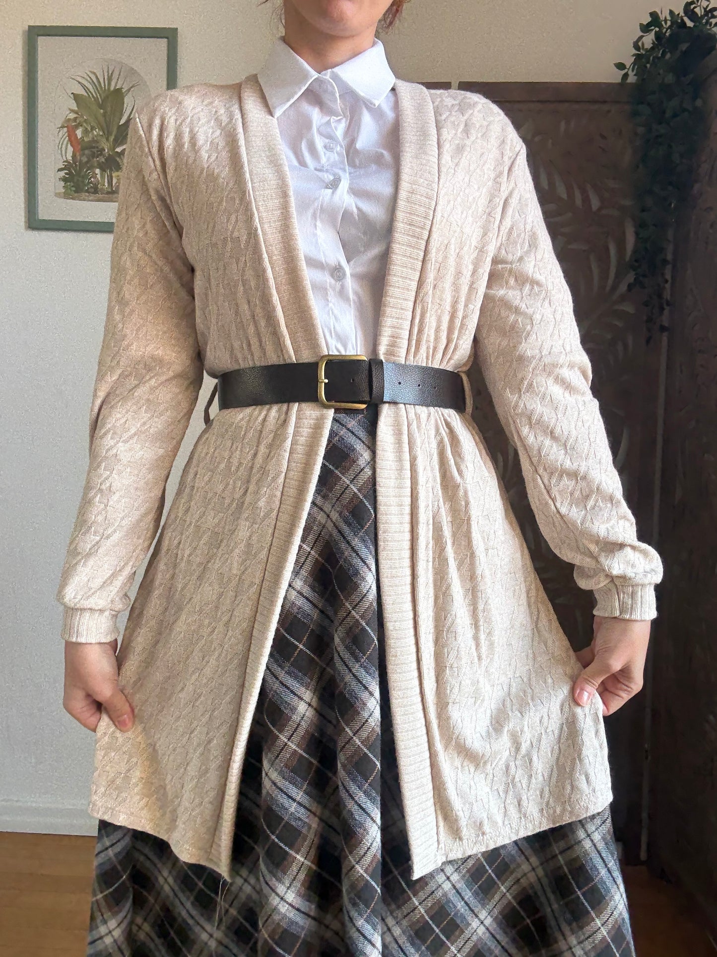 Cardigan aperto lungo leggero in maglia con cintura in 2 colori - Beige e Nero