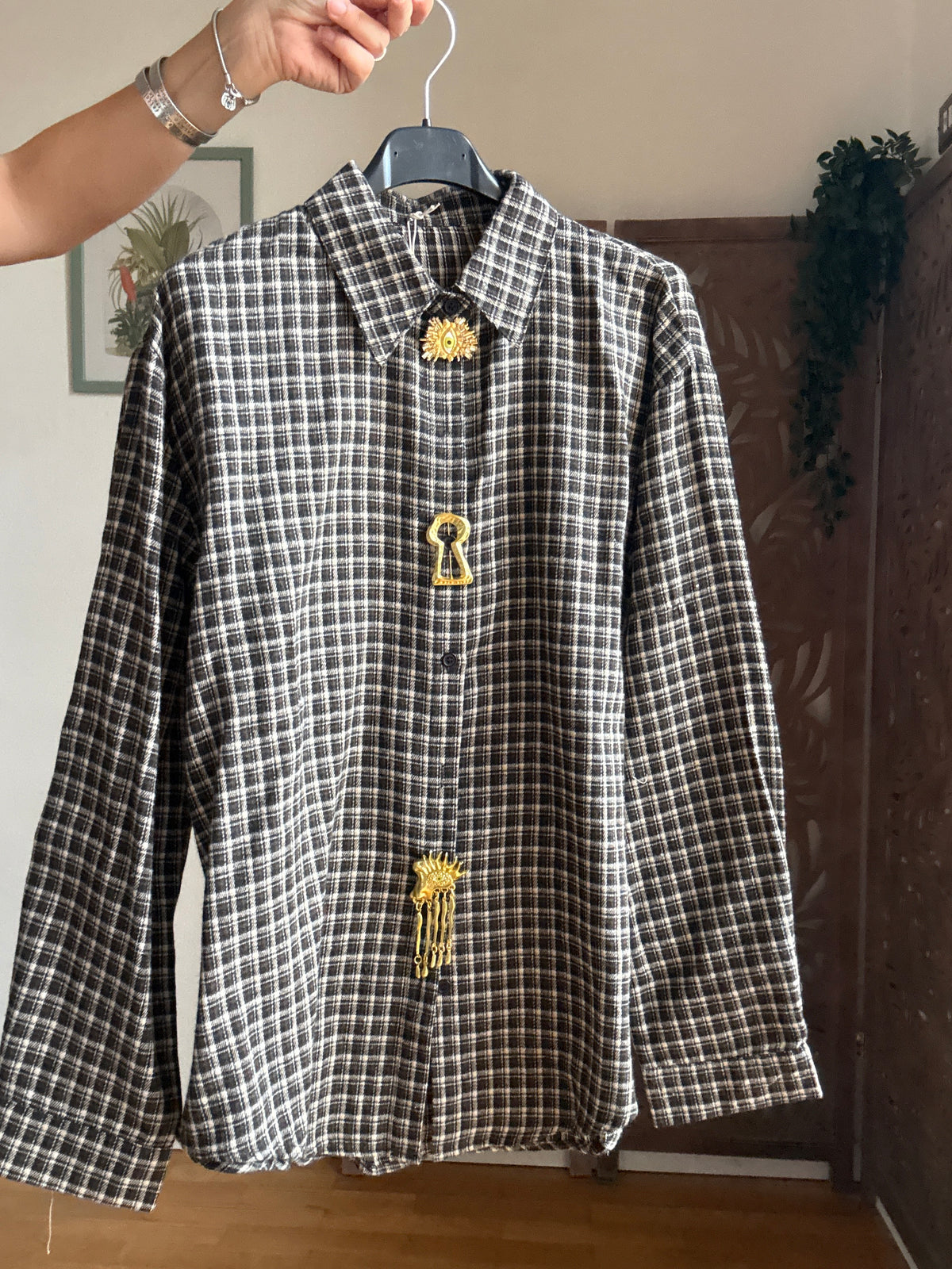 Camicia donna a quadri in cotone con spille gioiello rimovibili - in 2 Colori