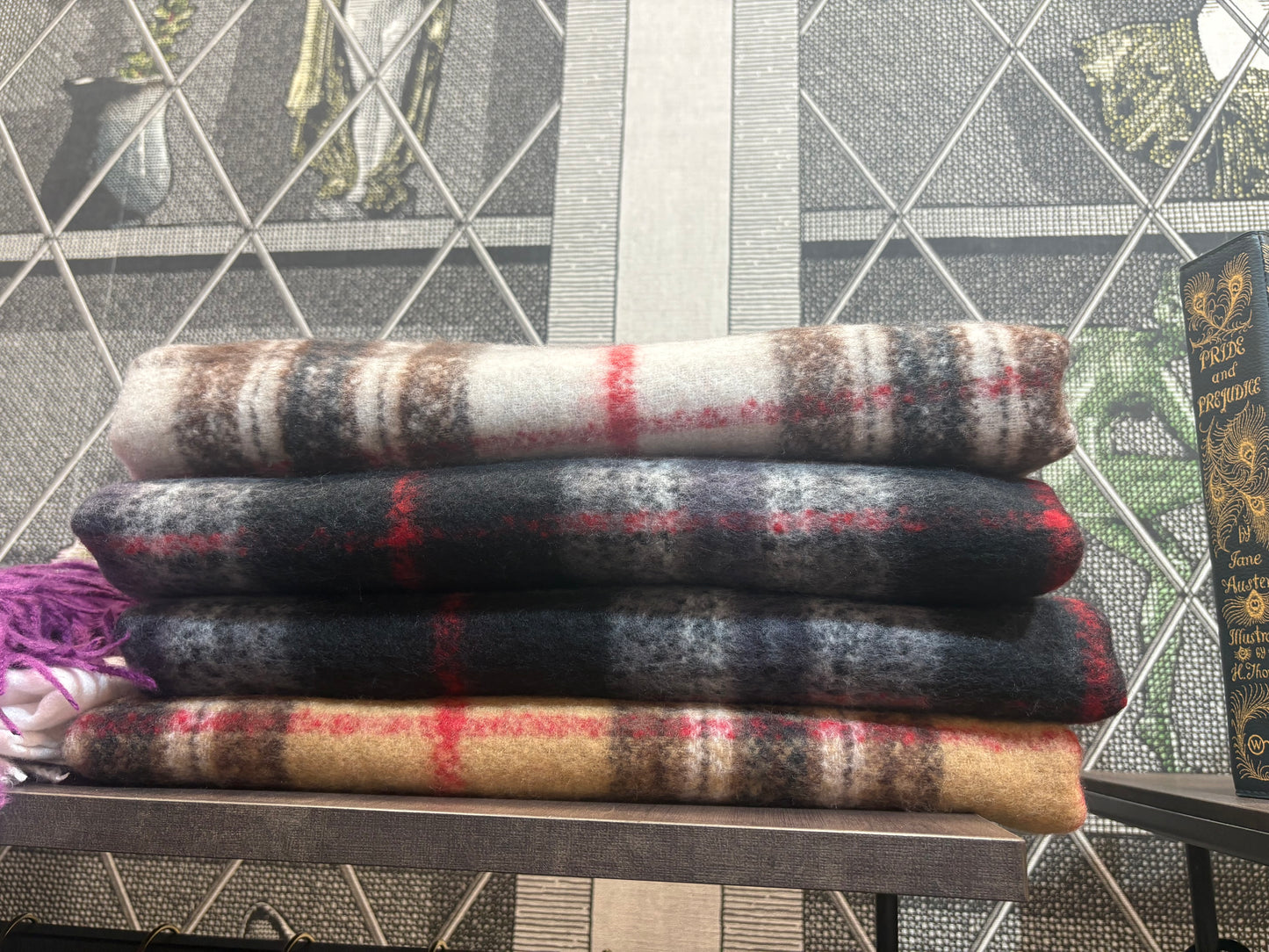 Sciarpa invernale plaid in misto lana con frange in 3 colori