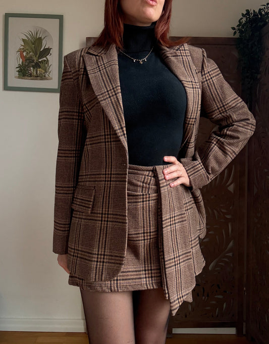 Gonna pantaloncino skort Preppy Chic marrone a quadri in cotone