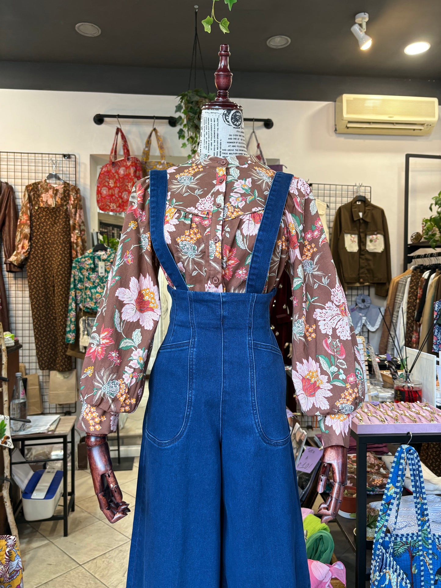 Jolene Jeans a vita alta e gamba ampia con bretelle removibili