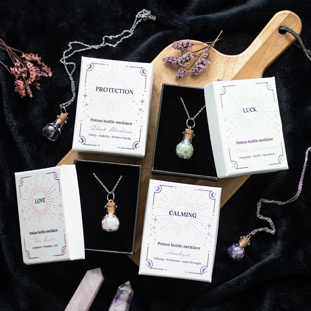 PREORDINE (Disponibile dal 27 Agosto) Collana dell'Amore con Bottiglietta di Pozione e Quarzo Rosa – Collezione "Crystal Witch"