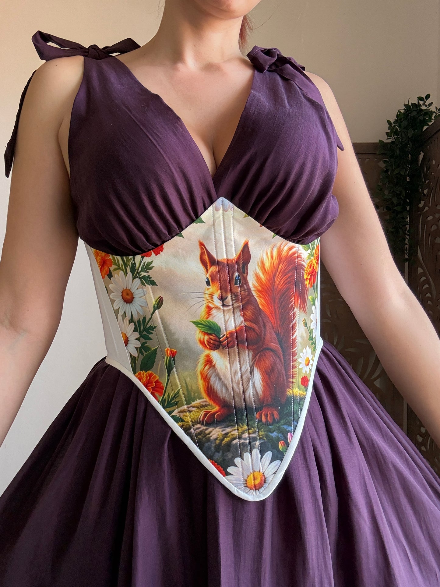 Bustino a Corsetto sottoseno Artigianale “The Enchanted Forest” - Scoiattolo