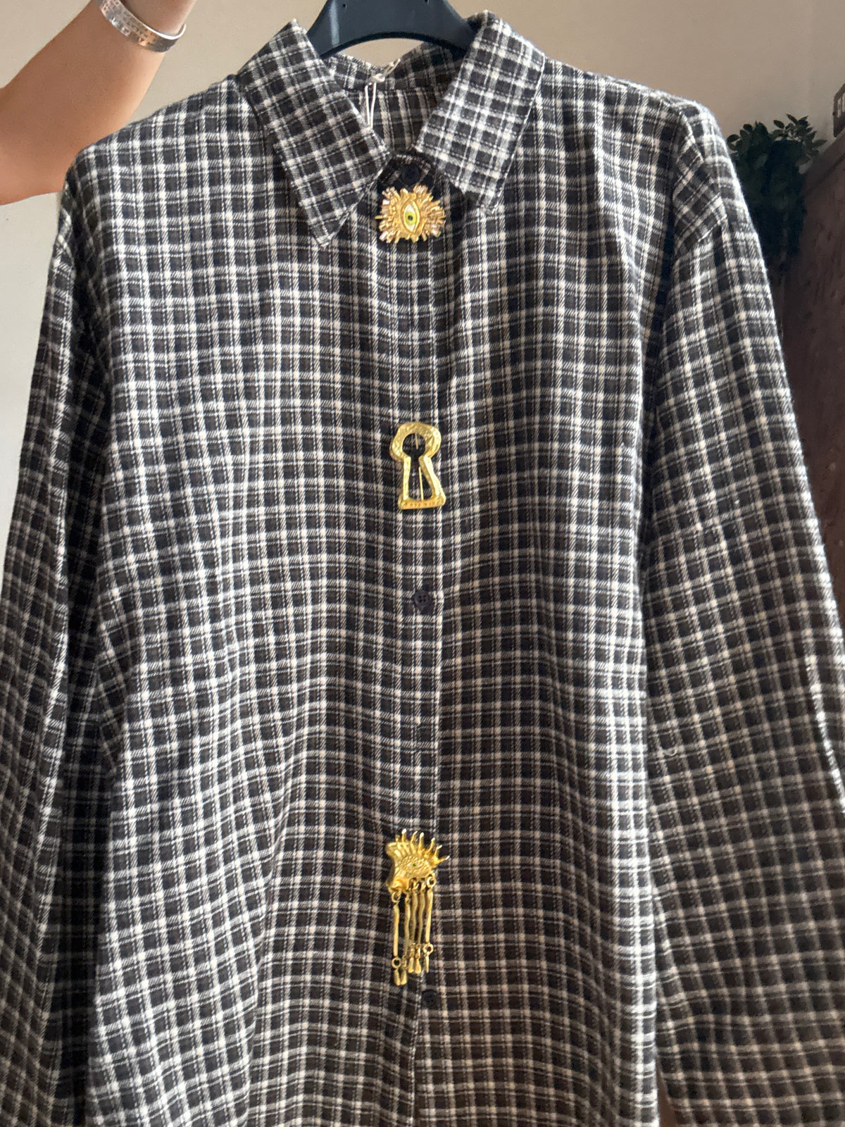 Camicia donna a quadri in cotone con spille gioiello rimovibili - in 2 Colori
