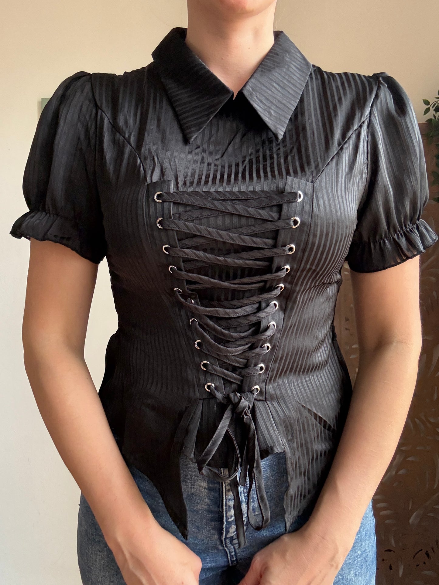 Blusa Corsetto con Stringhe e Maniche a Sbuffo - In 5 Colori