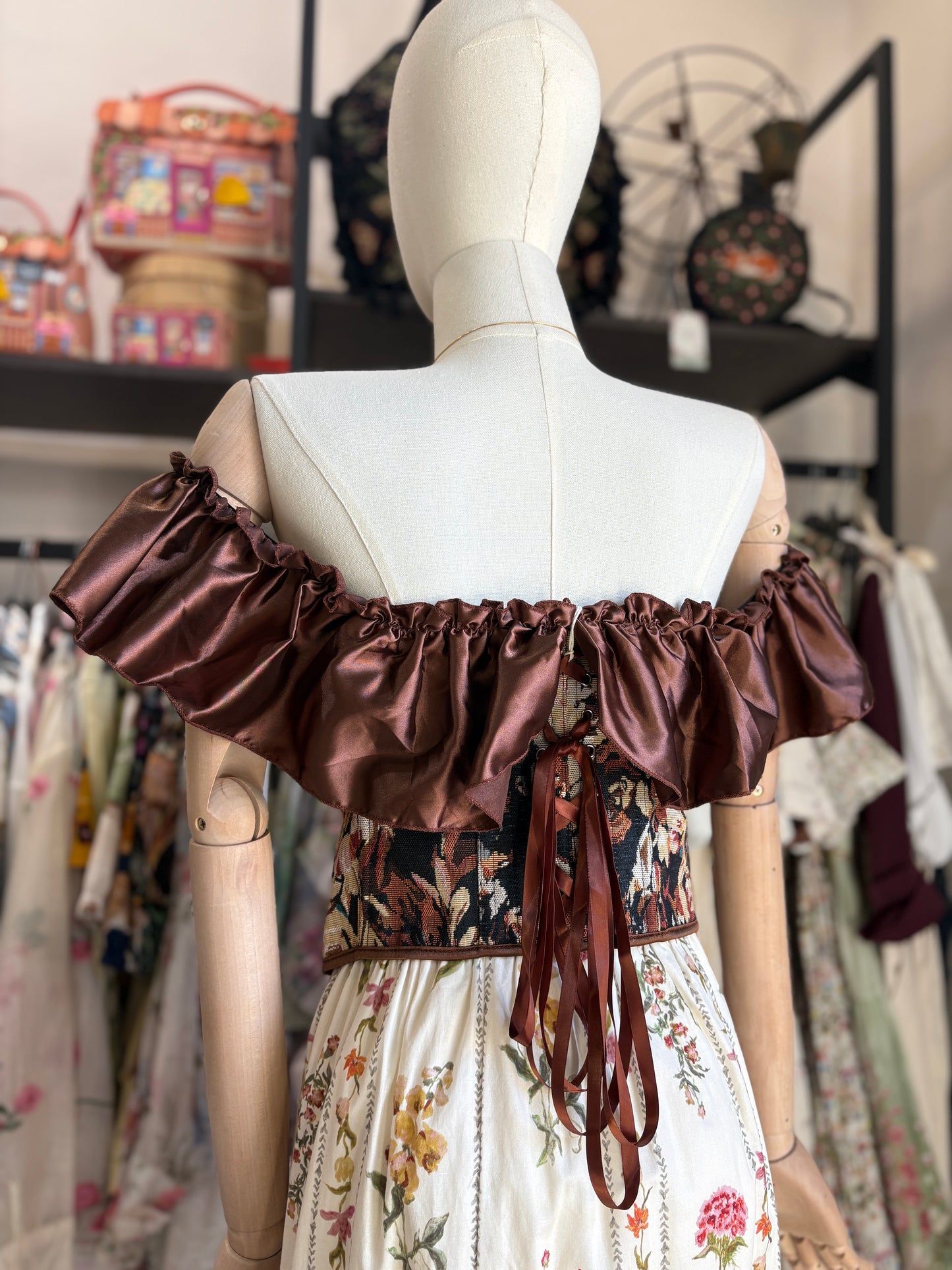 Corsetto Bustier Jacquard con Volant in Satin
