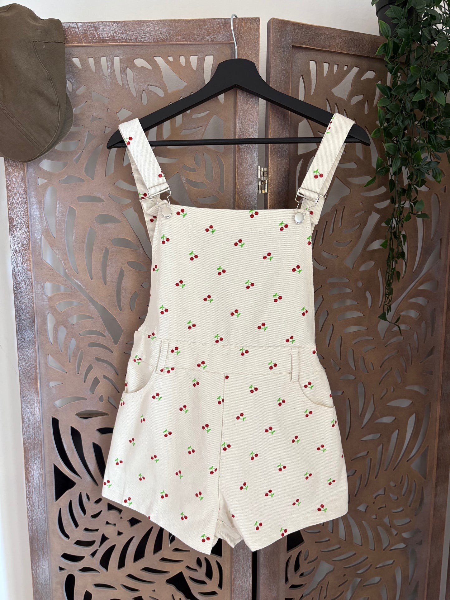 Salopette in cotone con shorts in 6 fantasie