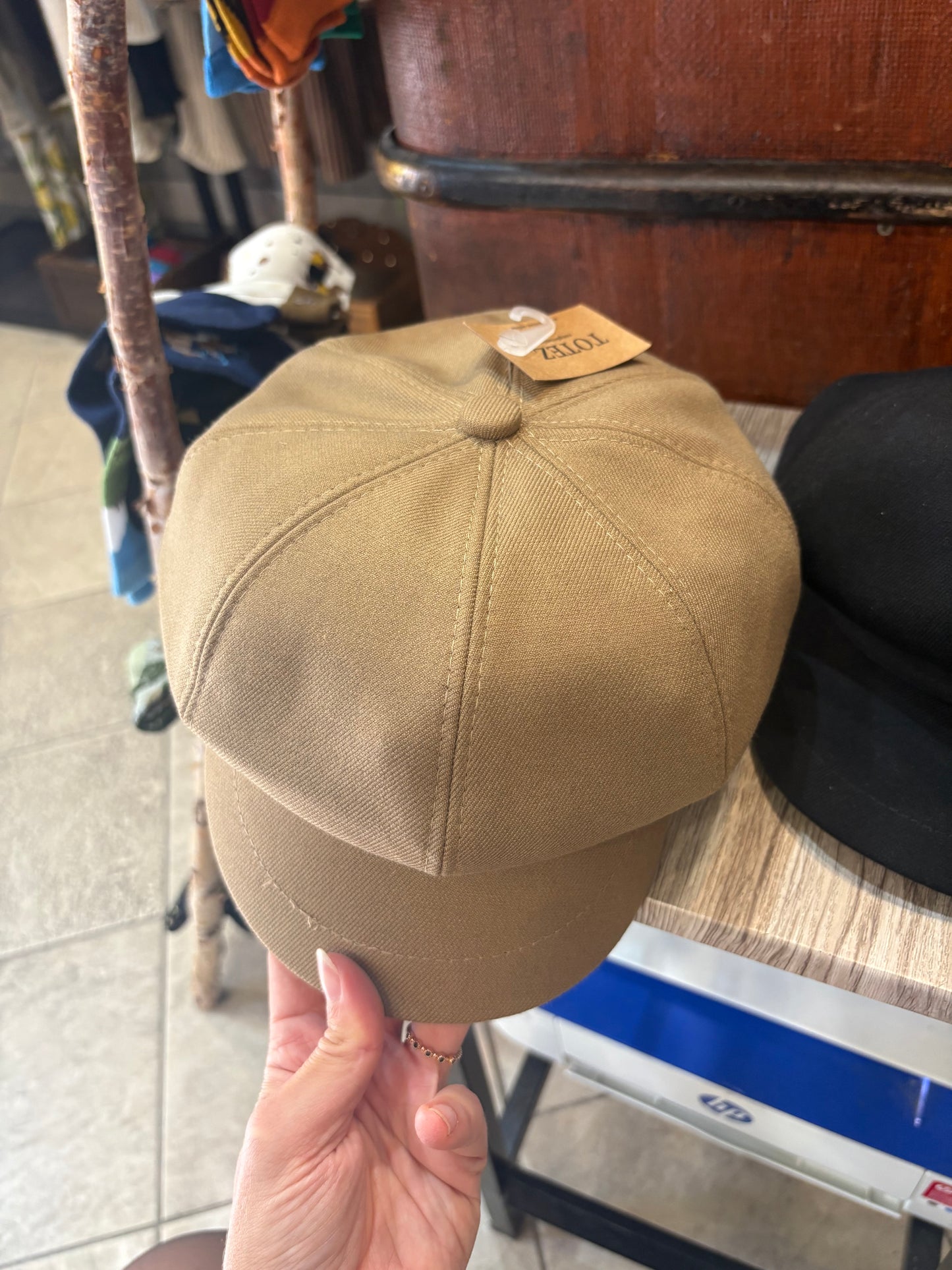 Paper Boy Hat in 2 colori