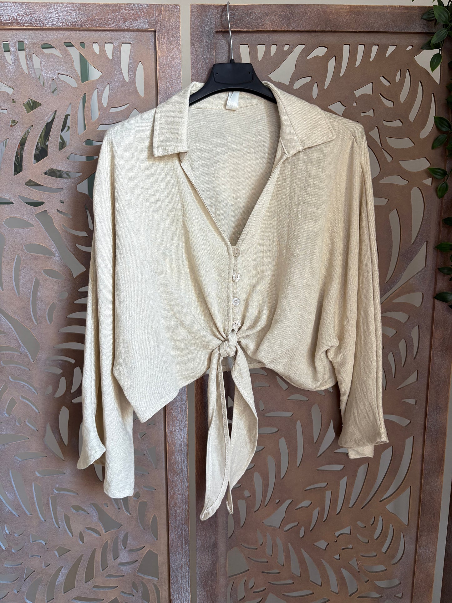 Blusa Crop con Nodo Frontale - In 2 Colori