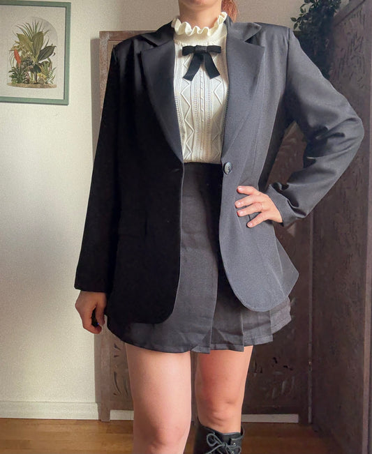 Blazer nero dritto a un bottone