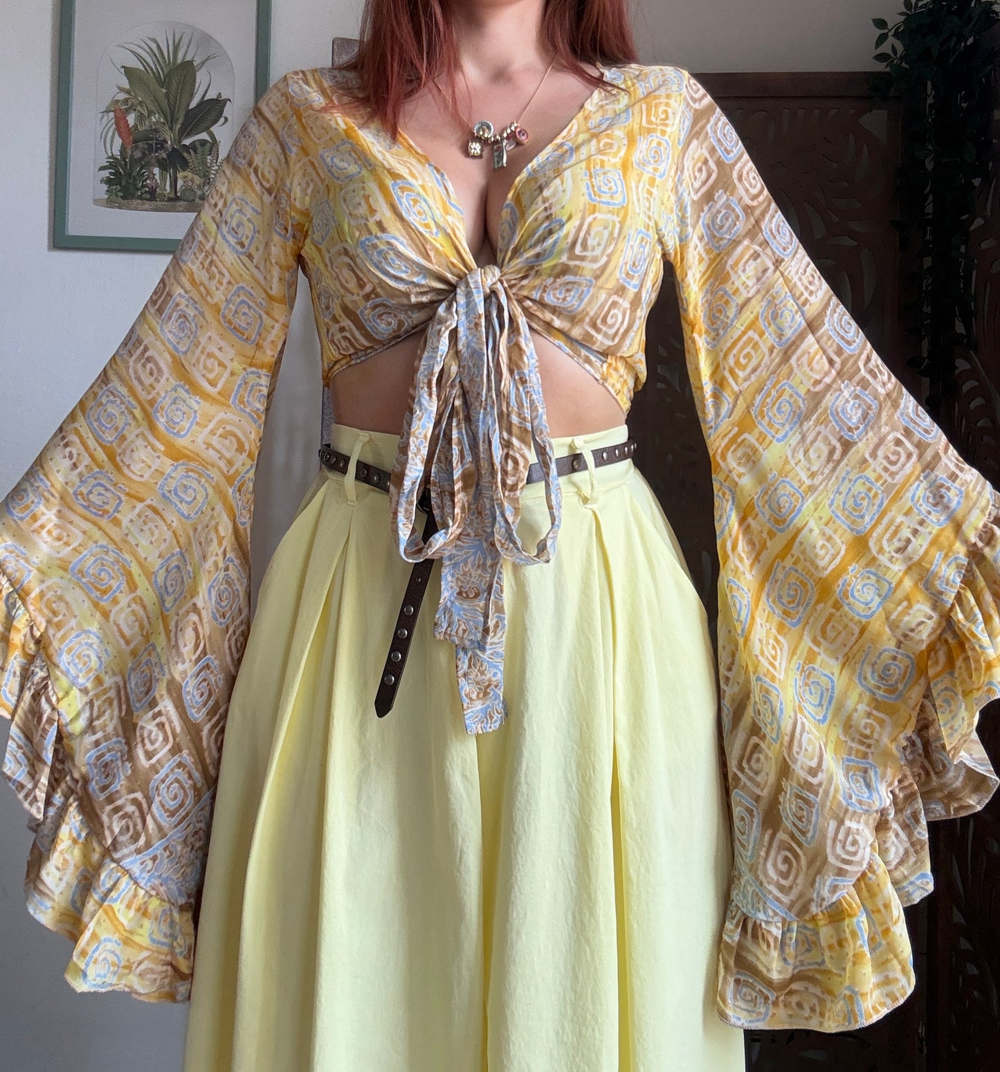 Blusa Boho-Chic con Maniche a Campana - In 4 Colori