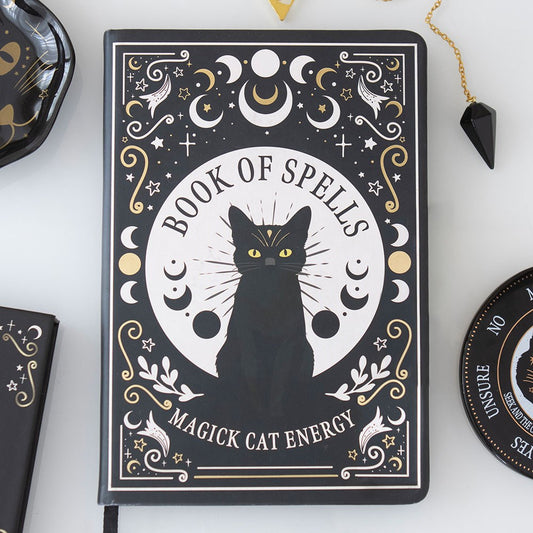 Libro degli Incantesimi – Taccuino A5 con Penna "Black Cat Magick"