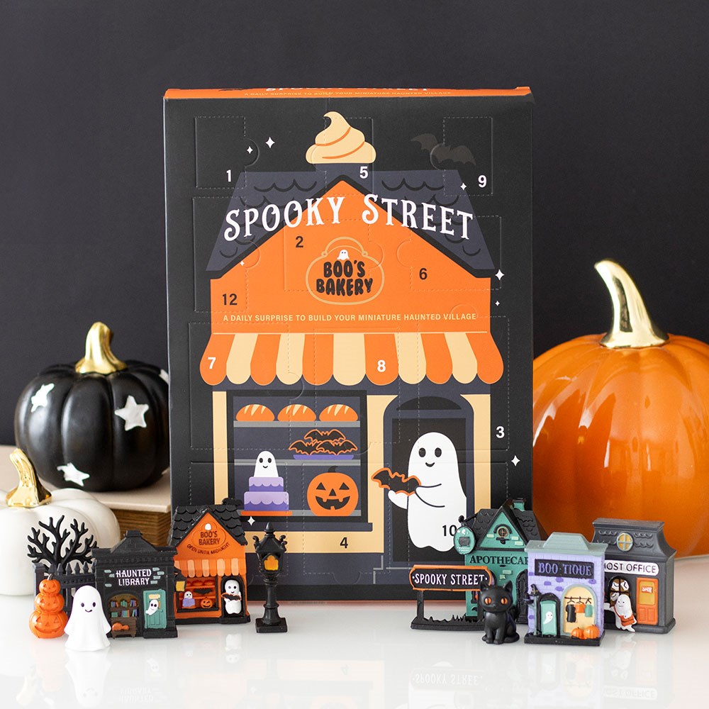 PREORDINE (In Arrivo dal 21 Luglio) Calendario dell'Avvento di Halloween "Spooky Street" – 12 Giorni di Sorprese