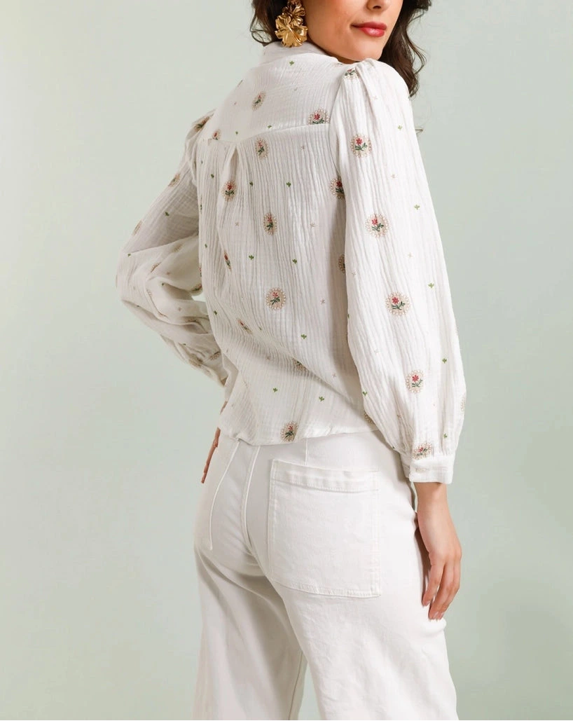 Blusa bohémien francese romantica in mussola di cotone con ricami floreali -  in 2 colori