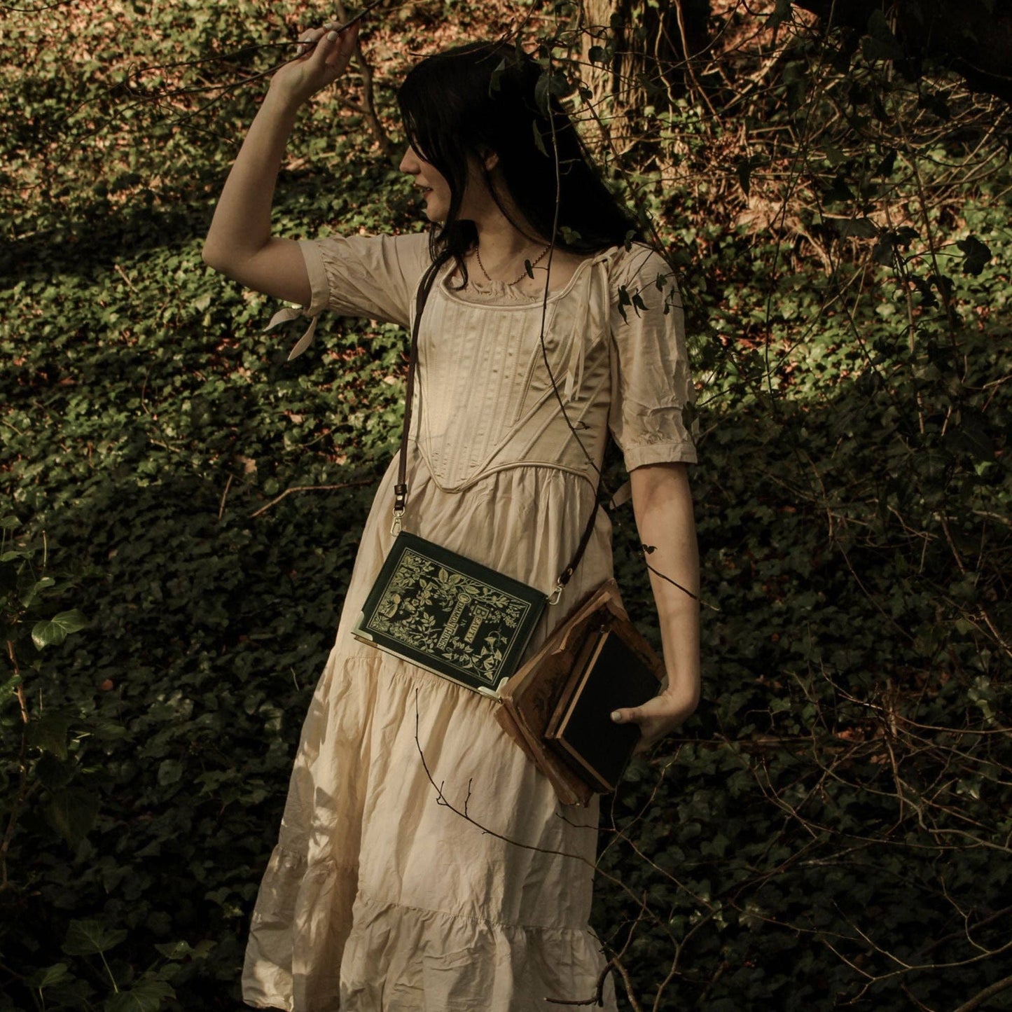 Borsa a tracolla Beauty in Common Things Book: Grande