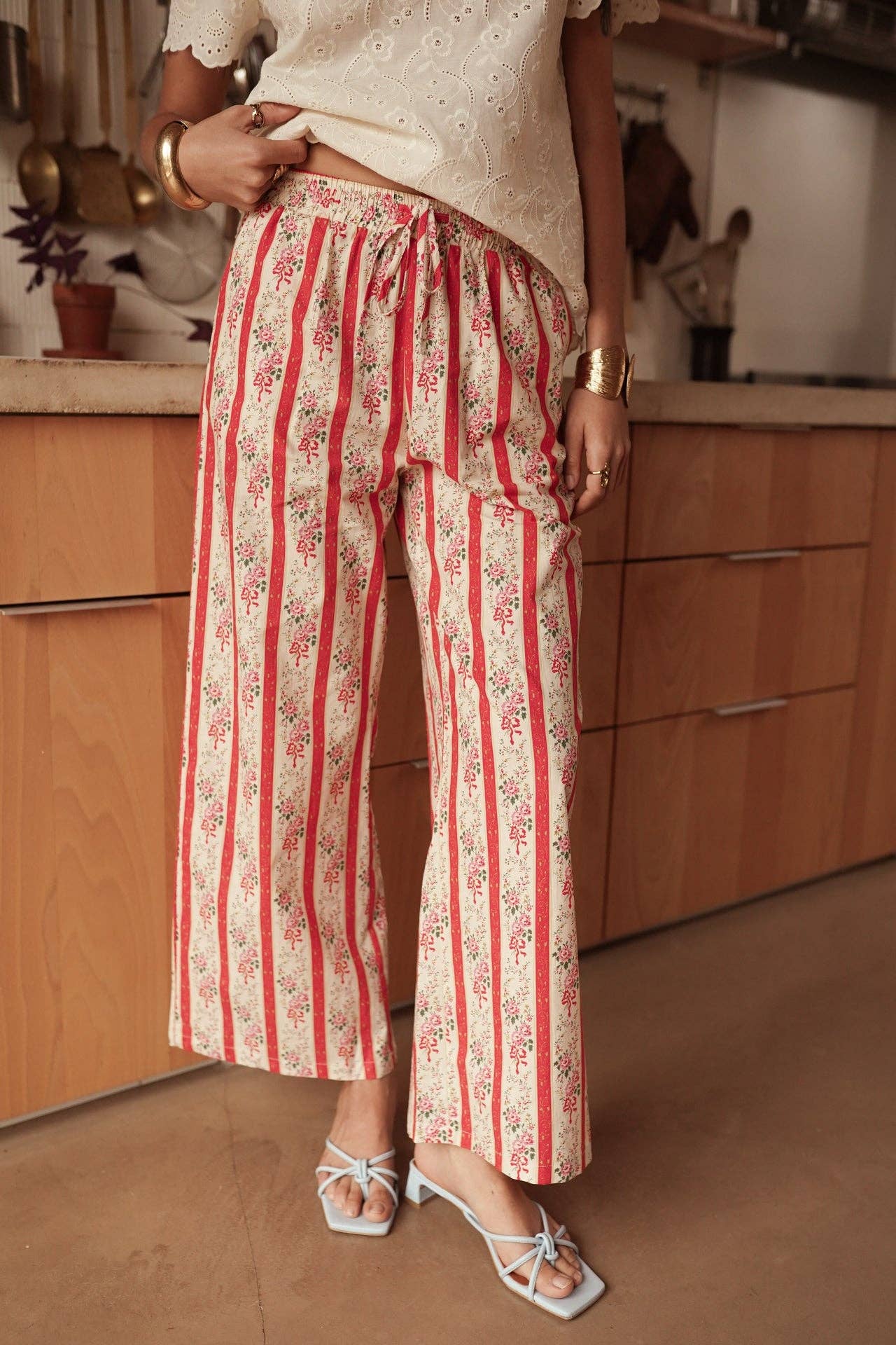 Pantaloni Larghi in Cotone Pauline con Stampa Floreale e Righe - Rosa