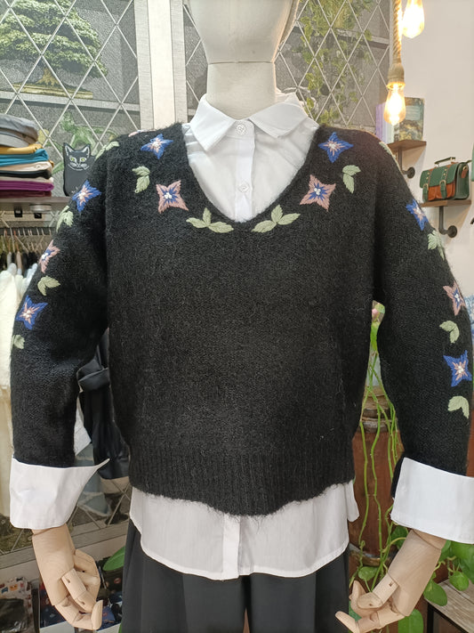 Maglione Flowers in misto lana con scollo a V nero